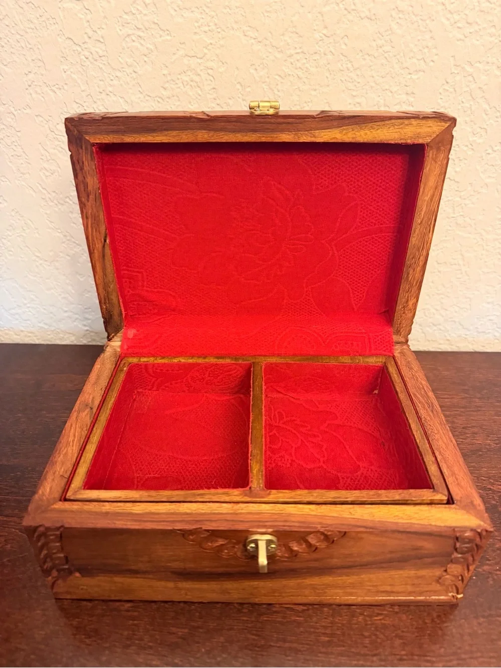 Vintage Handcrafted Rosewood Jewelry Keepsake Box Removable Tray Brass Latch